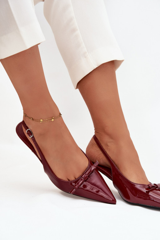 Chaussures vernies avec talons fins et nœuds couleur bordeaux Olvena