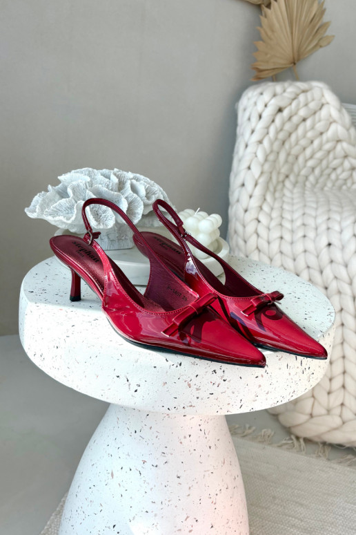 Chaussures vernies avec talons fins et nœuds couleur bordeaux Olvena