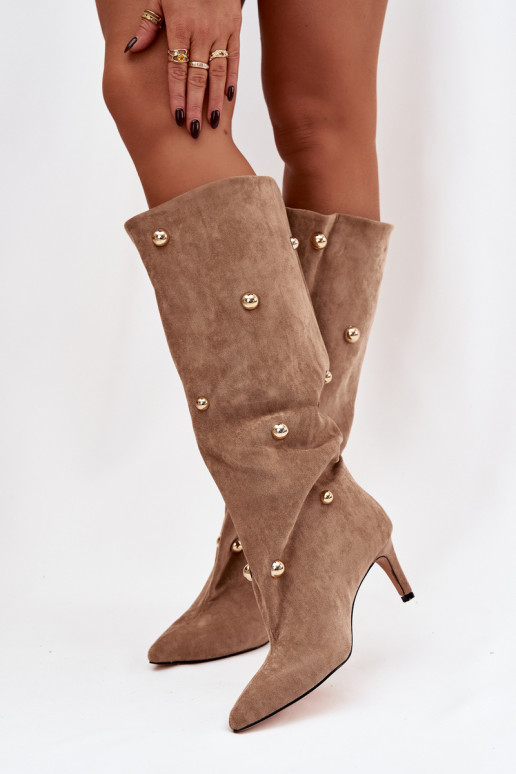 Bottes longues à enfiler sable pour femmes avec talons fins et ornements dorés Thaliane