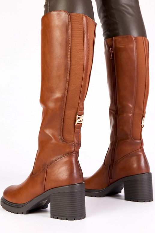 Bottes longues brunes de style...