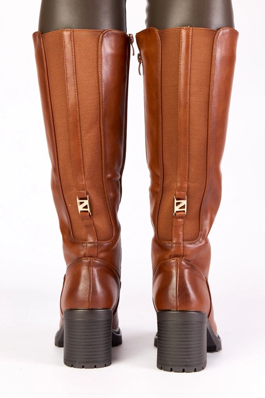 Bottes longues brunes de style...