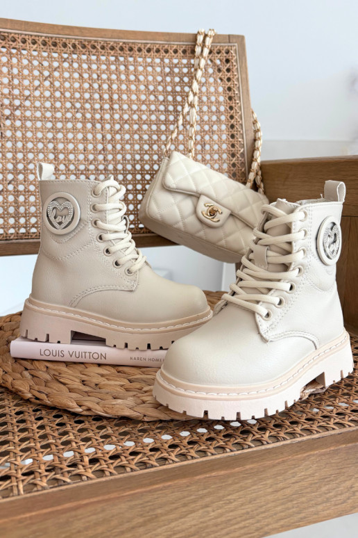 Bottes enfants isolées avec fourrure intérieure et ornements LOVE, couleur sable, Rosaira