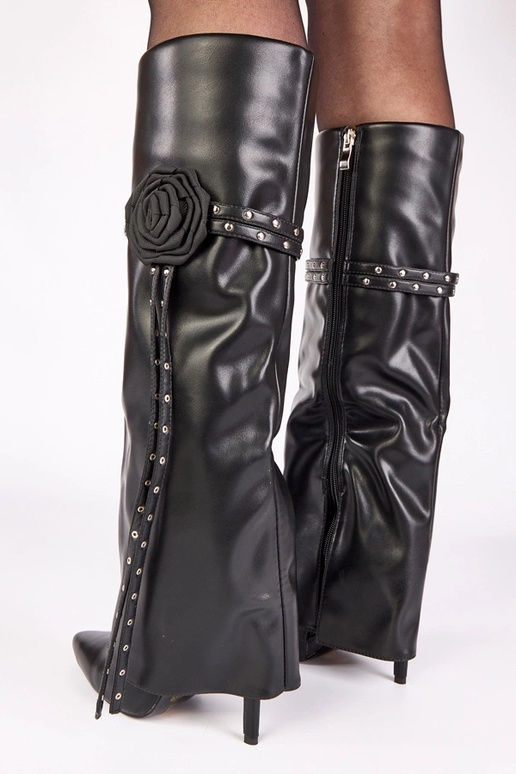 Bottes noires à talon haut avec tige...