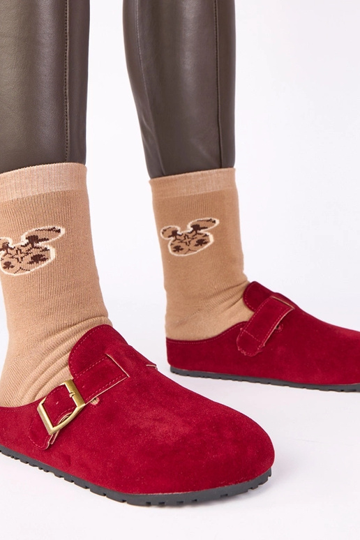 Bottines bordeaux avec boucle...