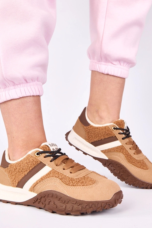 Baskets marron chaudes avec fourrure...