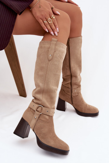 Bottes longues pour femmes avec talons et coutures doublées de couleur sable Alessara