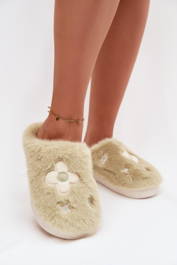 Mules Selinne couleur pistache avec fourrure et motifs floraux 2