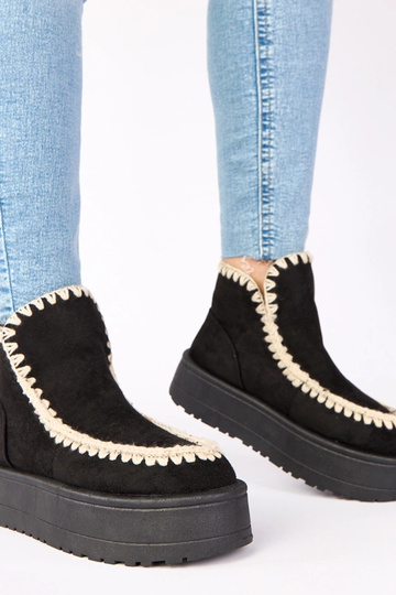 Bottes de neige noires sur plateforme avec broderies décoratives „Alwena" 2