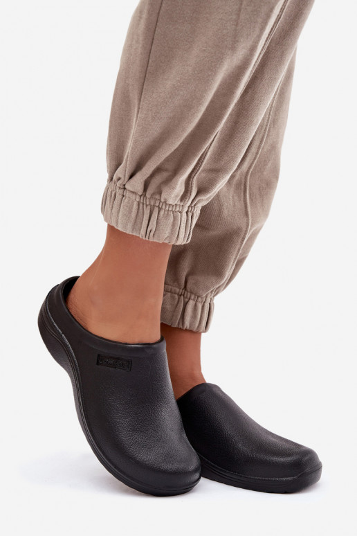 Pantoufles légères Chaussons Sabots Féminin couleur noire Parissa