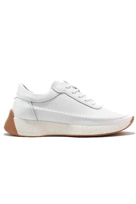 Féminin peau couleur blanche chaussures de sport