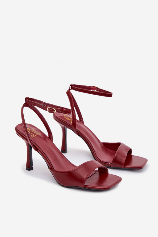 Sandales bordo pour femmes avec talons fins en simili cuir Brisora