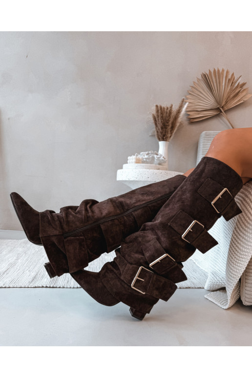 Bottes montantes en chocolat pour femmes avec talons, boucle dorée et tige évasée en daim synthétique Isave