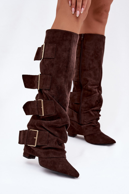 Bottes montantes en chocolat pour femmes avec talons, boucle dorée et tige évasée en daim synthétique Isave