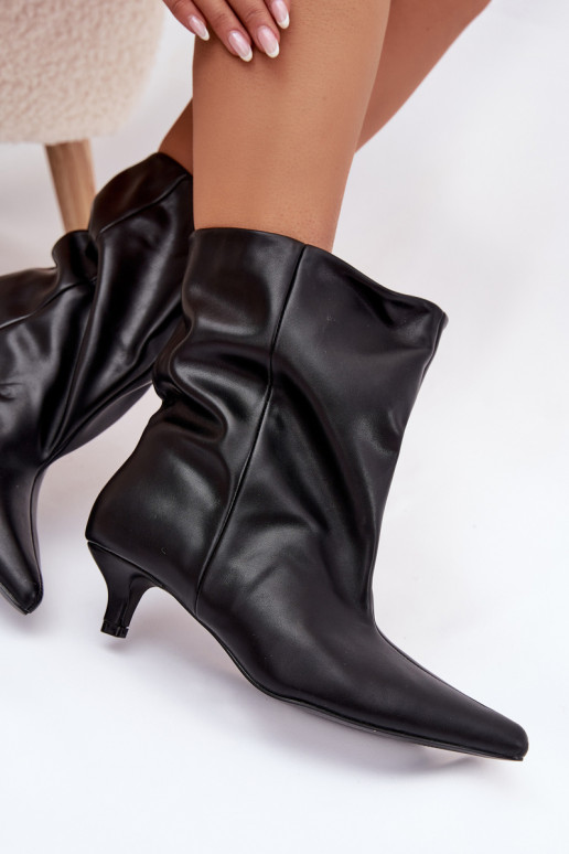 Bottines à enfiler noires pour femmes à talon bas avec tige ample Jessalia