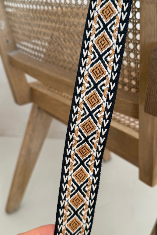 Un petit sac à main avec des talons décorés Big Star OO574091 noir