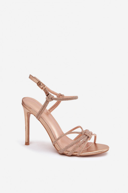 Sandales pour femmes avec des talons fins avec des bandes Et des zircons Szampańskie Tanelle