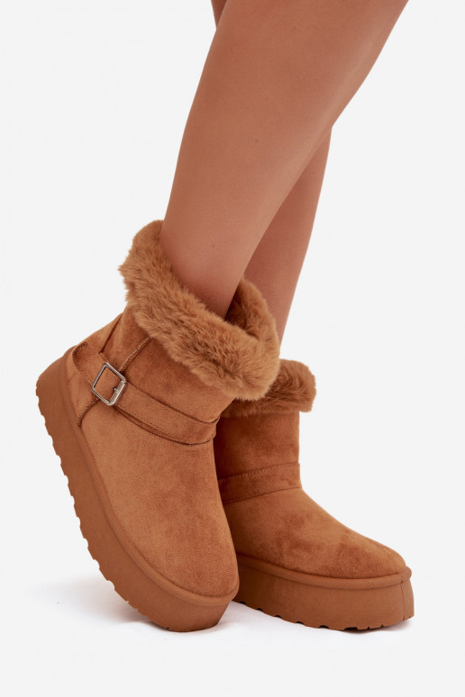 Bottes de neige Féminin avec une plateforme avec boucles et un manteau de fourrure marron Jesella