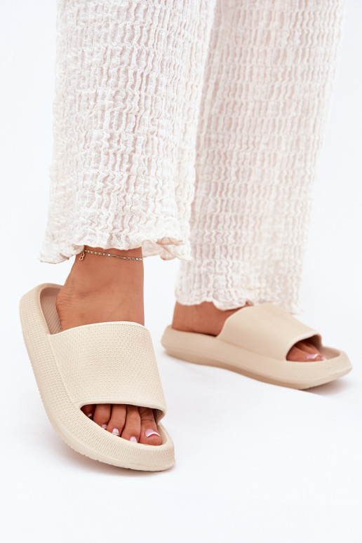 Féminin Chaussons légers en mousse Sur une semelle épaisse beige Querceria