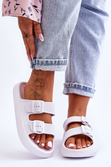 Chaussons femme avec mousse avec des bandes couleur blanche Sharmen 2