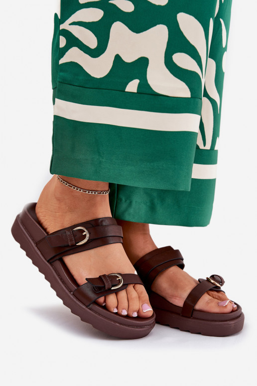 Pantoufles pour femmes avec une plateforme Ze couleur doréemi avec bouclesmi marron DANSernone