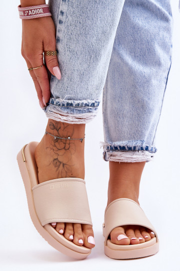 Féminin Chaussons avec une plateforme Big Star LL274933 beige 2