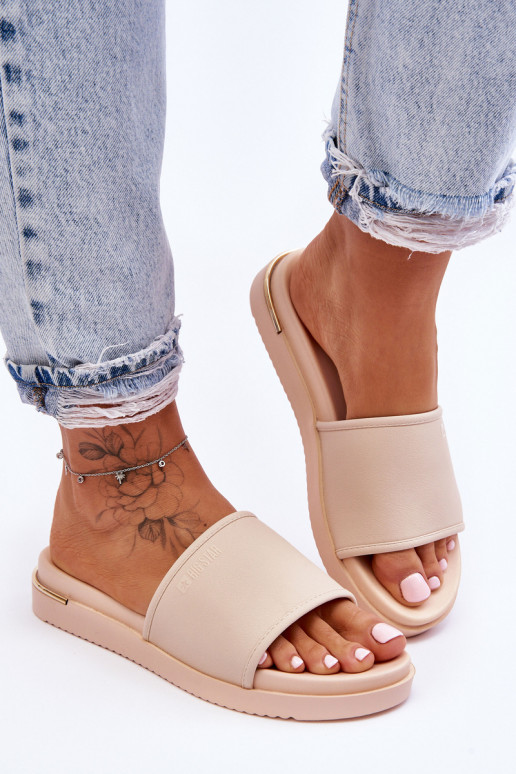 Féminin Chaussons avec une plateforme Big Star LL274933 beige
