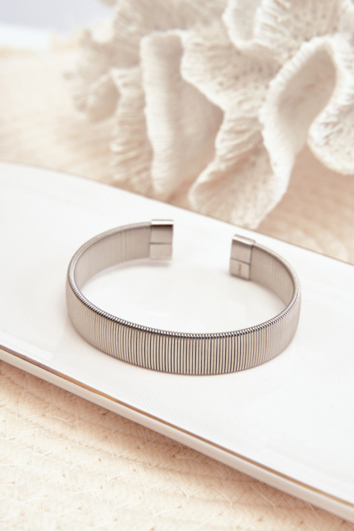 Elastyczna Un bracelet Féminin en acier inoxydable couleur argent