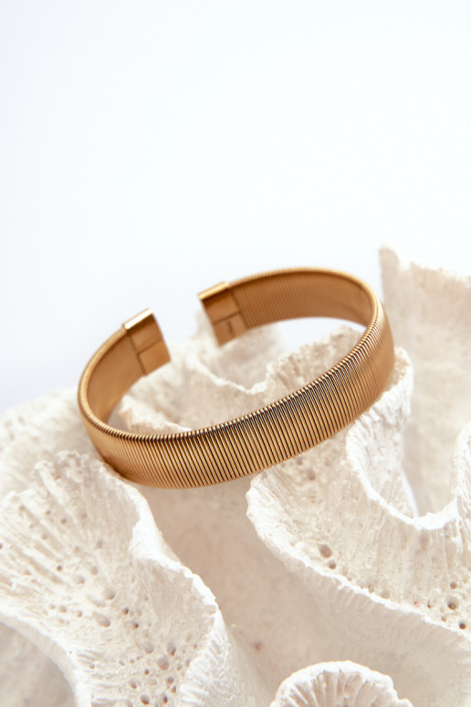 Elastyczna Un bracelet Féminin en acier inoxydable couleur dorée