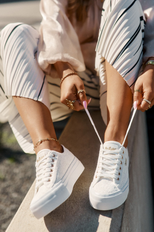 Chaussures de loisirs avec de la dentelle Lee Cooper LCDANS-25-31-3438L couleur blanche