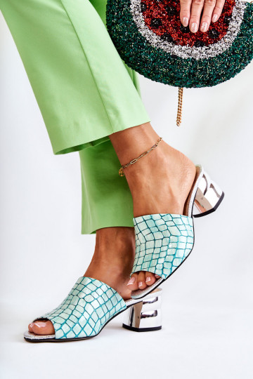 Pantoufles en cuir Féminin Motif crocodile avec des talons vert clair Perry 2