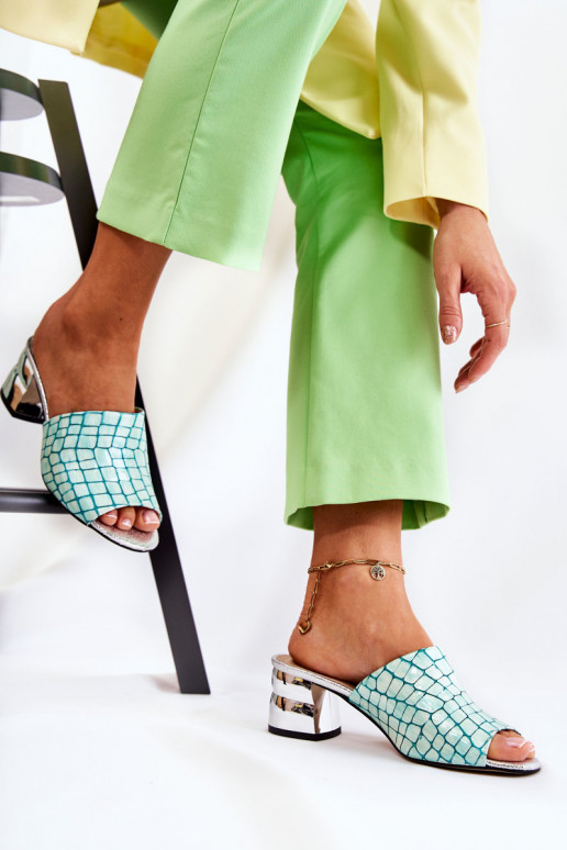 Pantoufles en cuir Féminin Motif crocodile avec des talons vert clair Perry