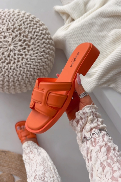 Pantoufles pour femmes avec des talons larges couleur orange Lorania