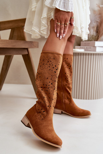 avec des éléments ajourés bottes pour femmes Sur un talon bas en daim écologiqueoÀe Fixé Au Château marron Orchides 2