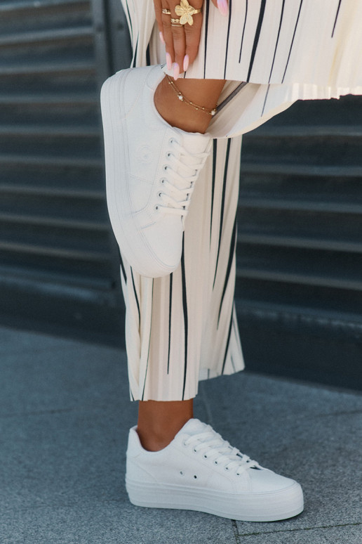 Eko Peau Chaussures de loisirs avec une plateforme Big Star RR274298 couleur blanche