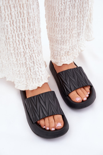 Pantoufles pour femmes Pantoufles légères avec une plateforme couleur noire Vanesha 2