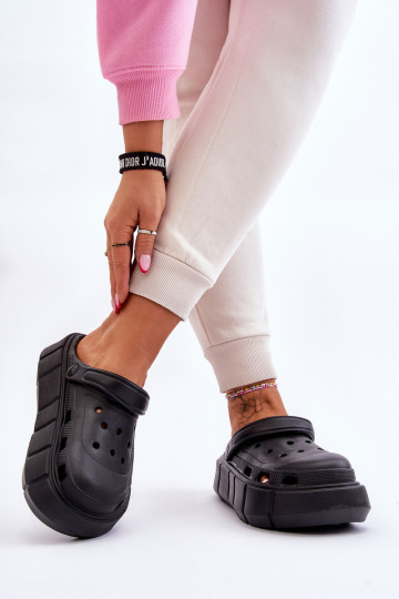 Tongs type Crocs avec plateforme surélevée couleur noire Beckett 2