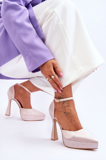 À la mode Chaussures Sur une épingle plus large Nuance rose clair Il fautdness 2