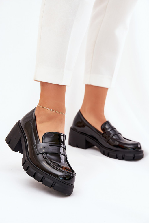 avec effet vernis chaussures Féminin Sur des talons massifs couleur noire Felonith