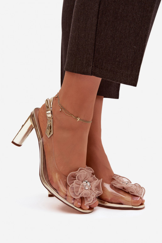 des sandales avec des talons avec des ornements I Kryształkami D&A MR52-236 couleur dorée