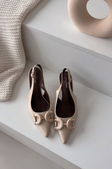 Sandales pour femmes à talons fins avec détails élégants, couleur ivoire Brienne 2