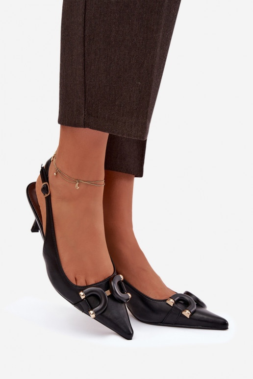 Sandales pour femmes avec des talons fins Avec des décorations Detalem couleur noire Brienne