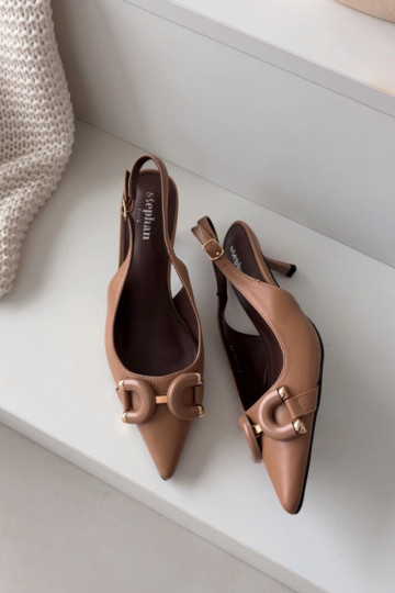 Sandales pour femmes à talons fins avec détails élégants, couleur marron Brienne 2
