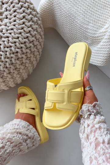 Pantoufles pour femmes avec des talons larges couleur jaune Lorania