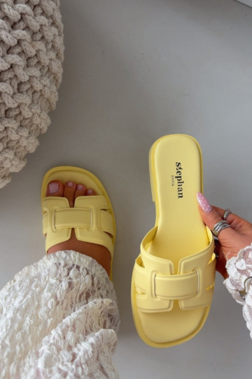 Pantoufles pour femmes avec des talons larges couleur jaune Lorania 2