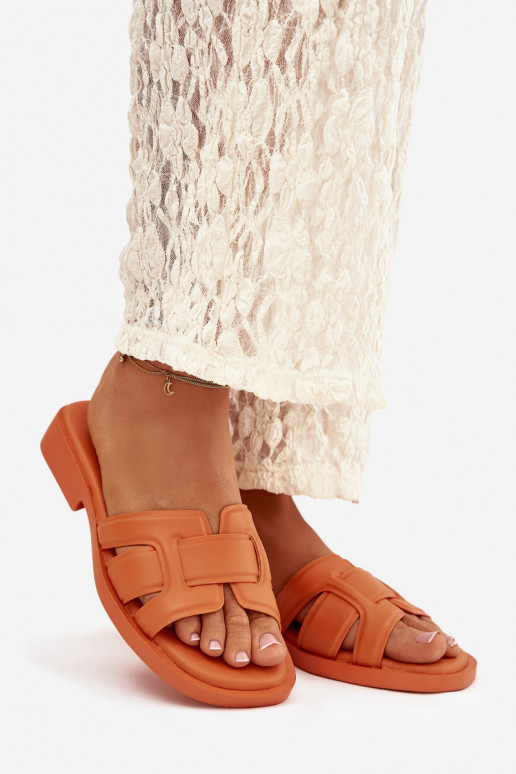 Pantoufles pour femmes avec des talons larges couleur orange Lorania