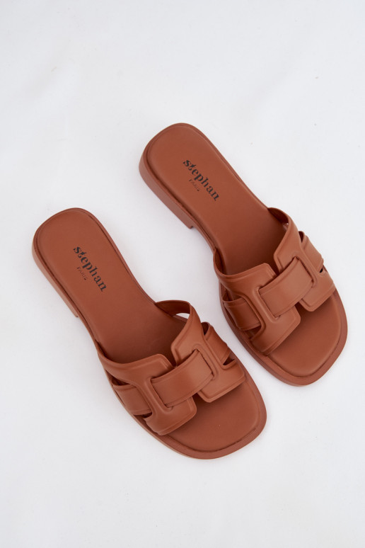 Pantoufles pour femmes avec des talons larges marron Lorania