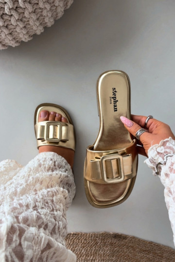 Pantoufles pour femmes avec des talons larges avec boucles couleur dorée Melivra 2