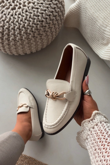 Mocassins Féminin Avec des décorations Detalem couleur ivoire Rosynne