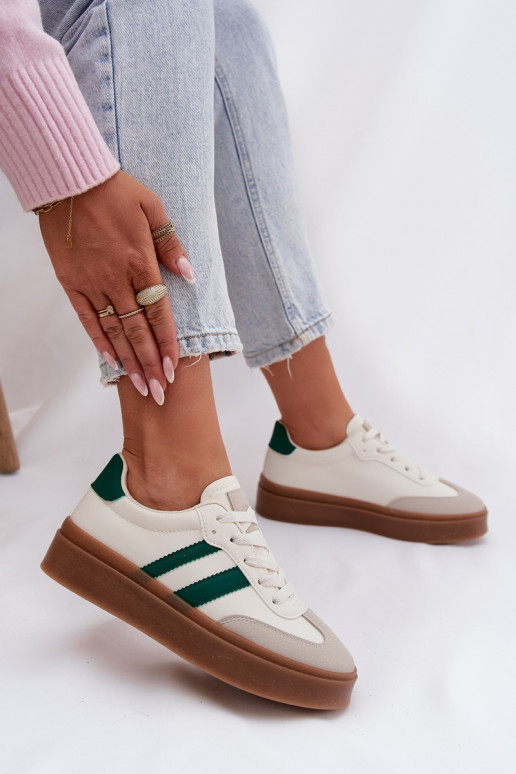 Chaussures modèle baskets Féminin avec une plateforme en cuir écologique Blanc-couleur verte Elaraven