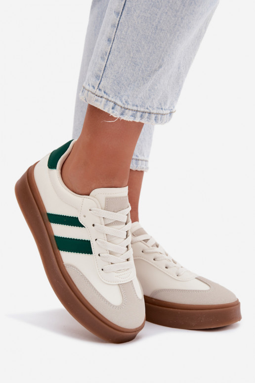 Chaussures modèle baskets Féminin avec une plateforme en cuir écologique Blanc-couleur verte Elaraven